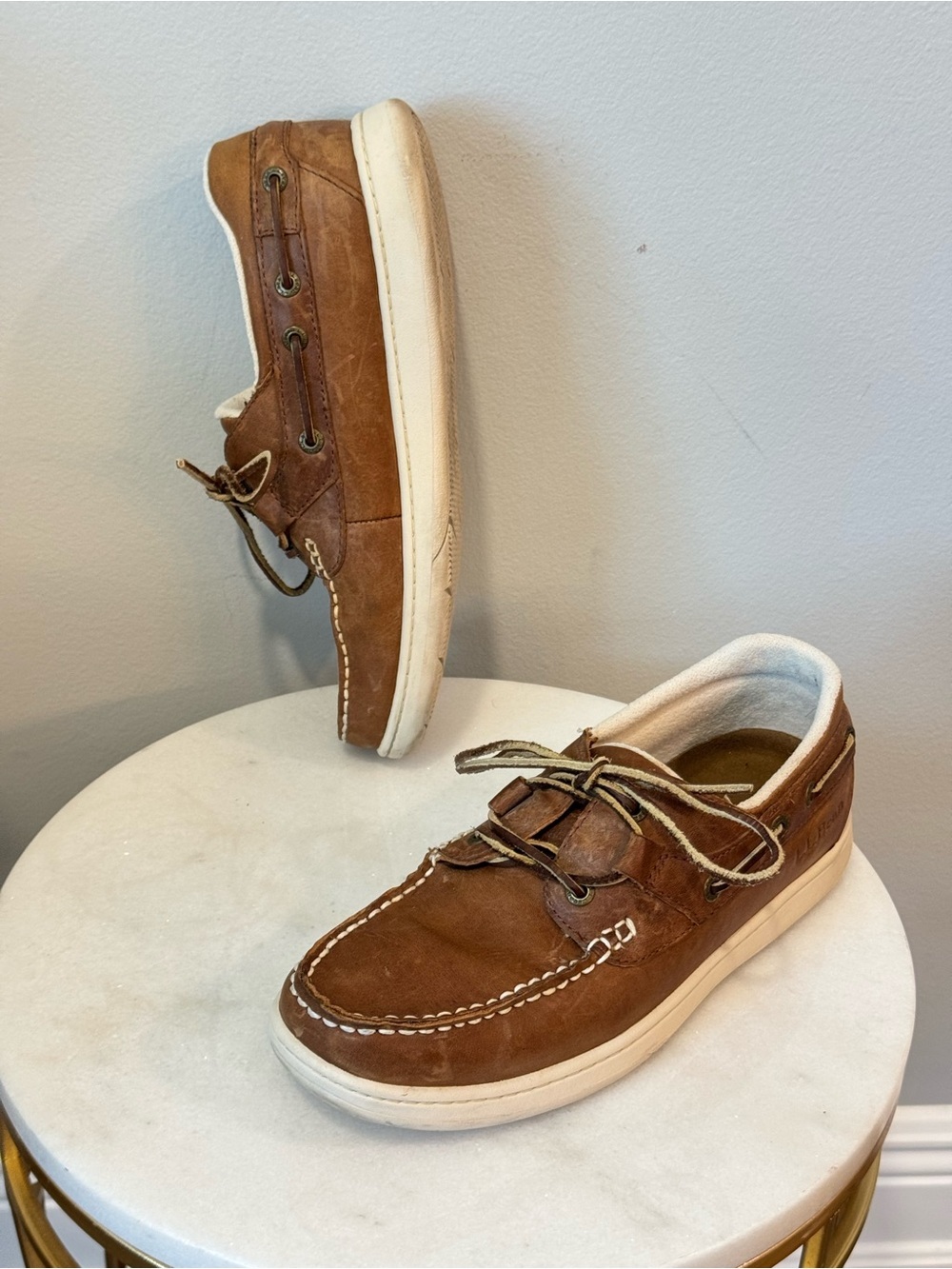 L.L. Bean Men's Tan Leather Boat Shoes with White Sole Sz 7.5
